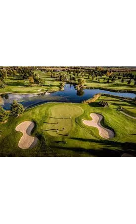 Fontanals Golf image 3