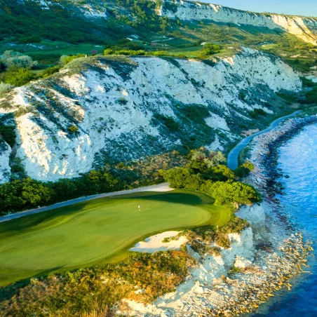 Thracian Cliffs Golf image 2