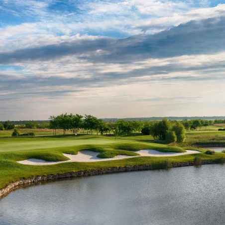 Lighthouse Golf image 3