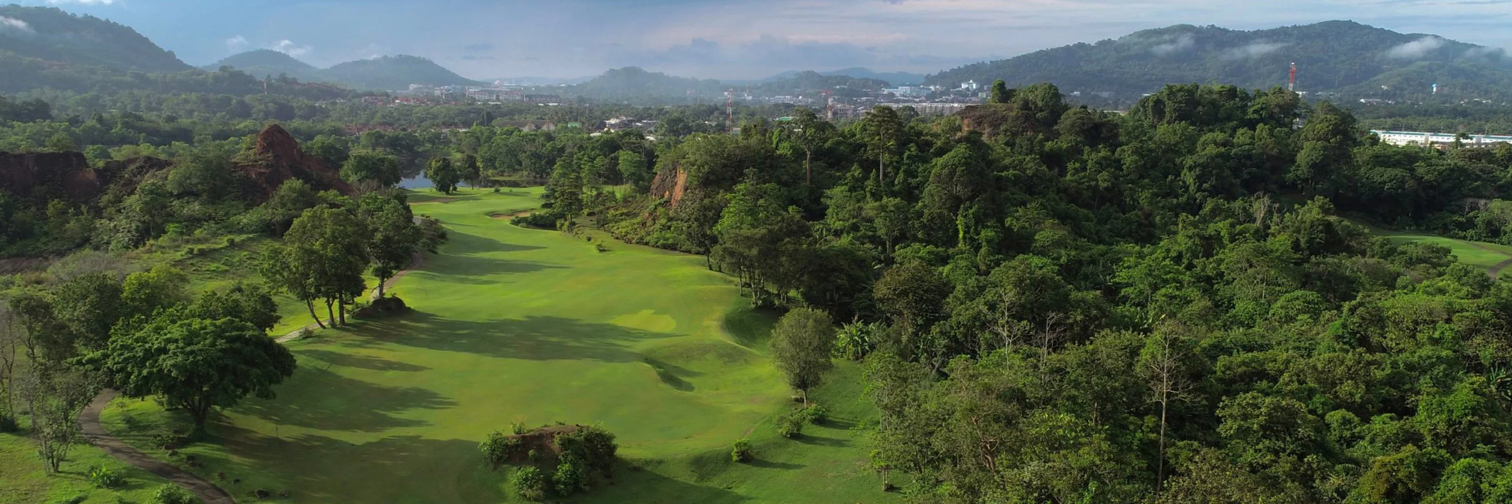 RED MOUNTAIN GOLF CLUB