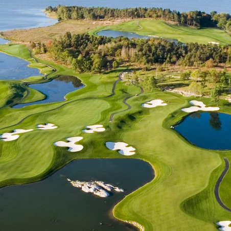 Bro Hof Golf AB image 2