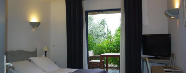 Du Côté des Olivades_0