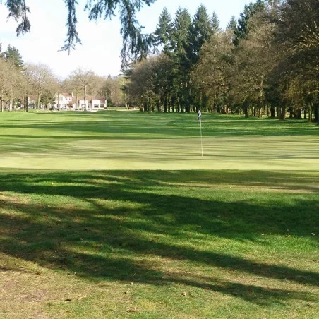 Golf Lys Chantilly image 5