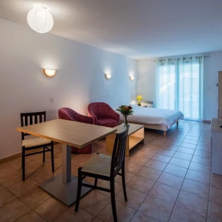 Vacanceole - Domaine d’Albret Golf & Resort_4