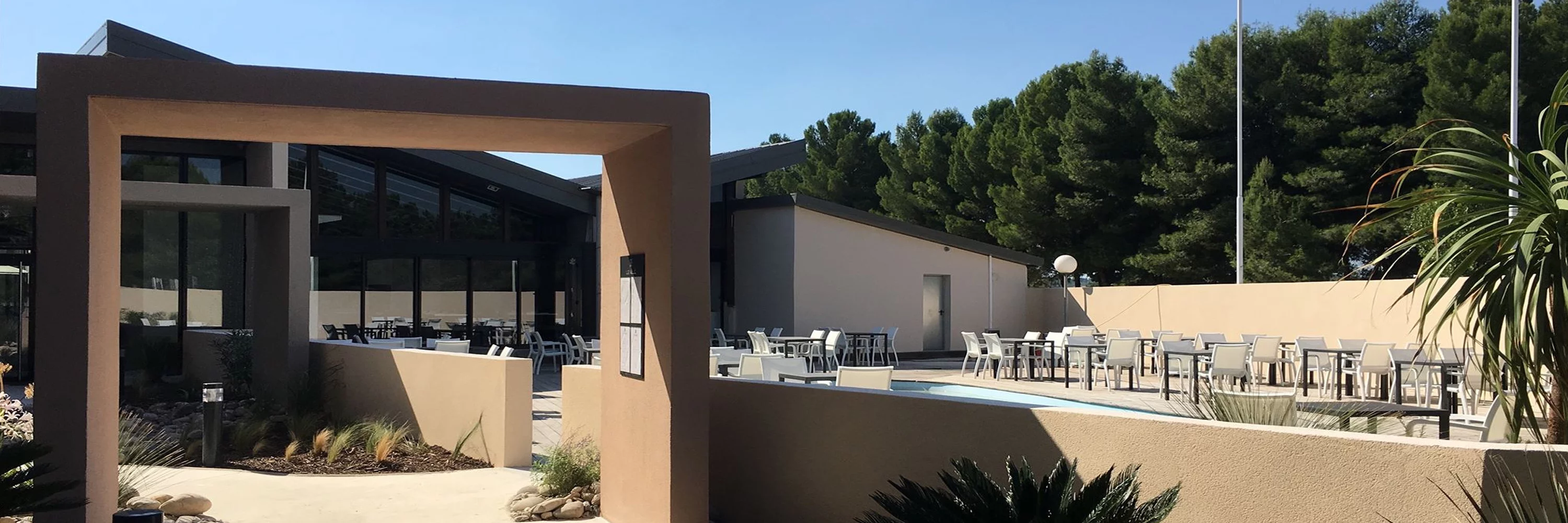 Hôtel Restaurant Le Nelio