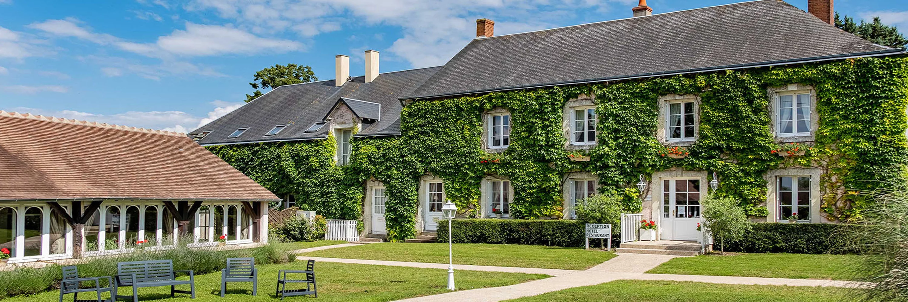 Le Fleuray Hotel & Restaurant