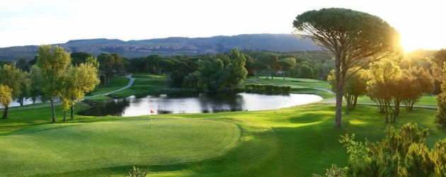 Provence verte (83) - Circuit golfs de 5 Jrs / 4 Nts avec 3 green-fee.
