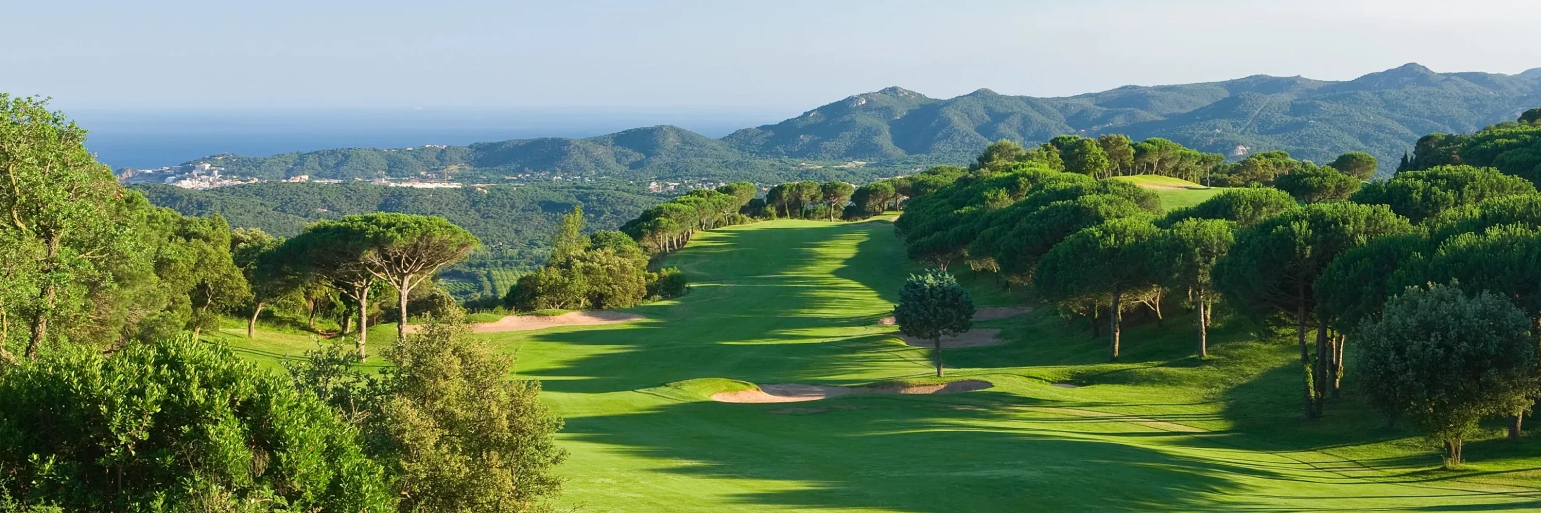 Séjour de golf (Catalogne) 5 Jrs / 4 Nts au Silken San Jorge 3* avec un Stage 3 Jrs / 3 parcours différents.