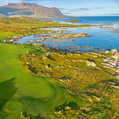 Lofoten Links image 4