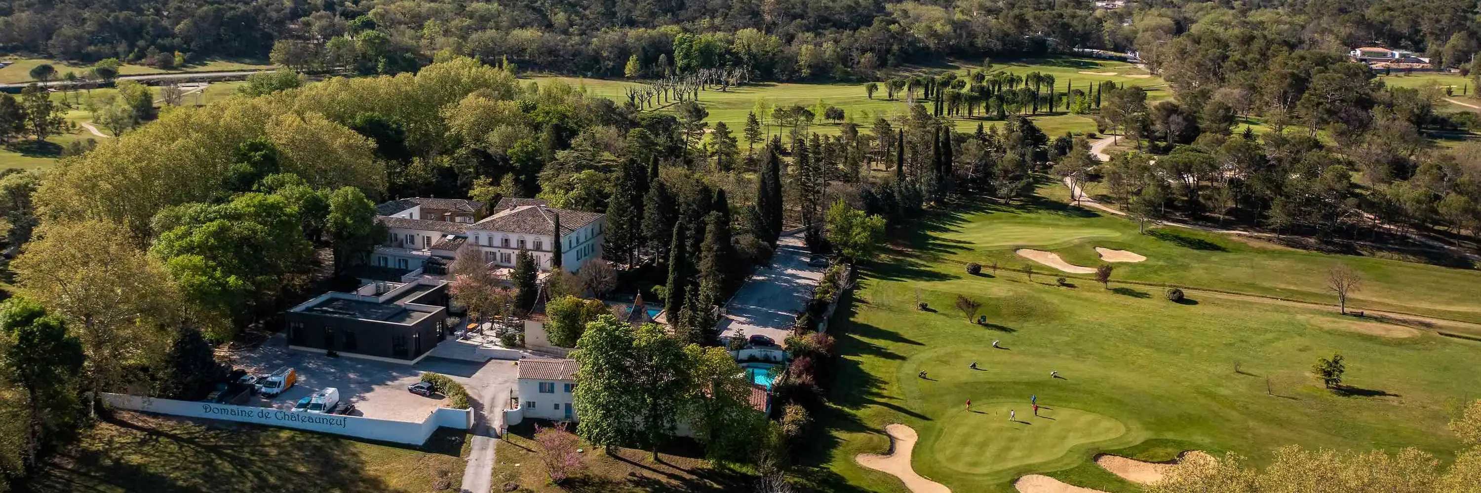Domaine De Chateauneuf