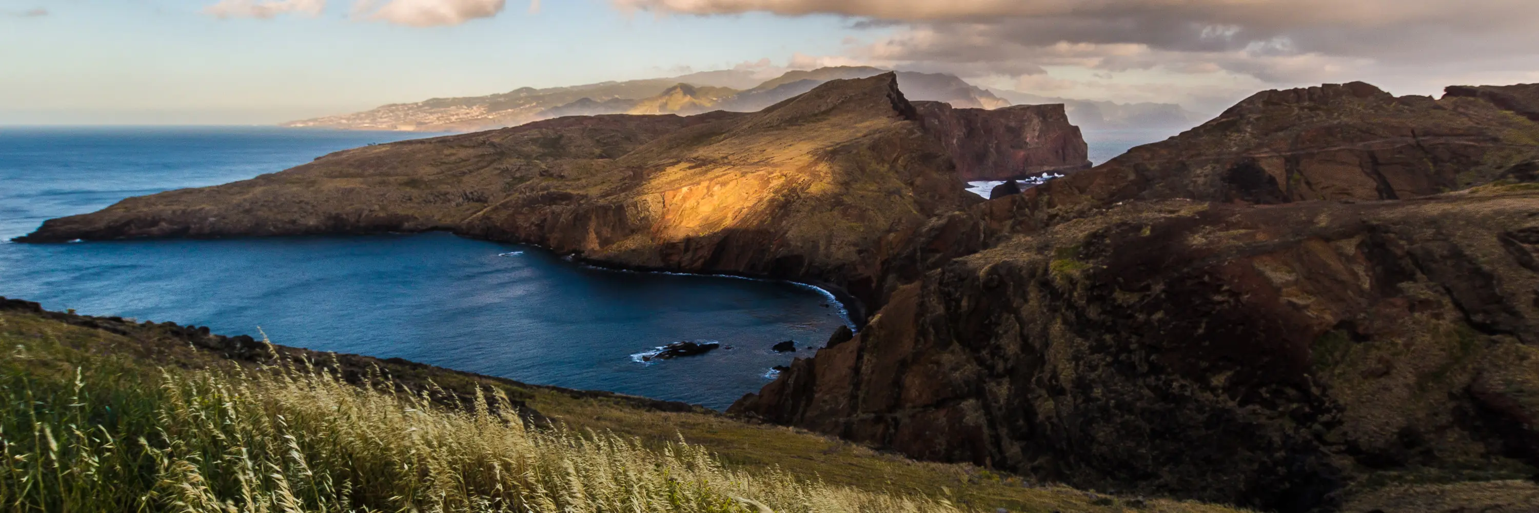 Portugal (Madeire) - Séjour 8Jrs / 7Nts à l'hôtel PortoBay avec un stage de 5 jours sur parcours.