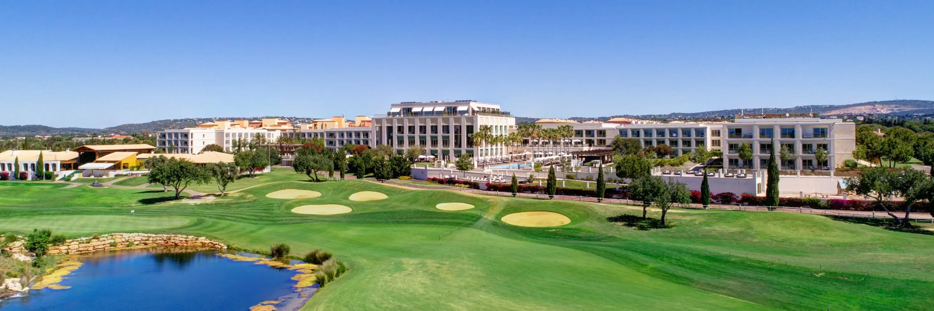Séminaire golf en Algarve - Séjour golf de 6 Jrs 5 Nts au Pine Cliffs Hotel avec 4 green-fee.