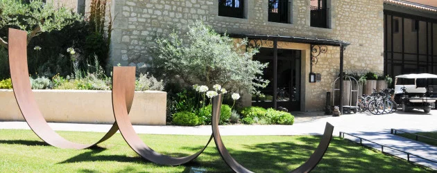 Les Baux-de-Provence (13) - Séjour golf 3 Jrs/ 2 Nts au 5* Domaine de Manville + 2 green-fee.