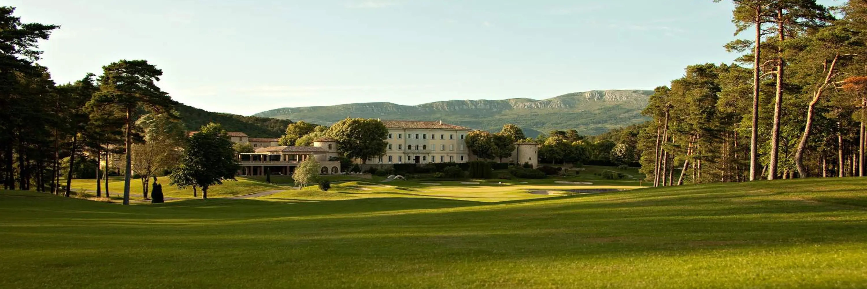 Golf de Taulane (83) - Séjour 4 Jrs / 3 Nts au Château de Taulane avec stage VIP DUO 3 jours