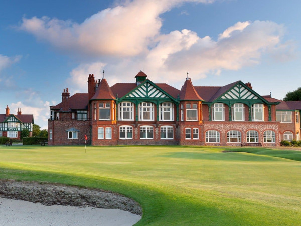 Séjour golf au Royaume-Uni : parcours mythiques et traditions