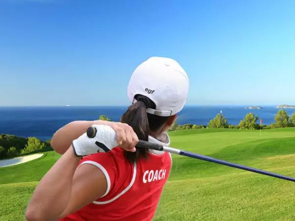 Cours de golf et leçons pour débutants – Initiation et perfectionnement partout en France