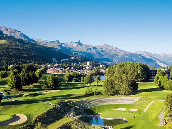 Meilleurs Hôtels & Resorts de Golf en Suisse | Luxe & Parcours d’Exception