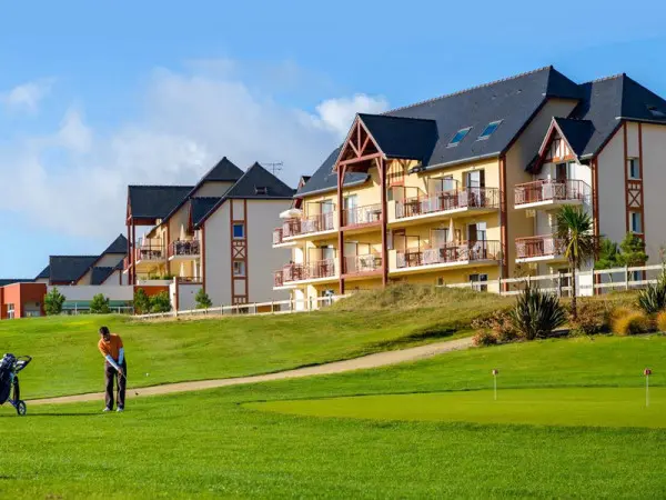 Séminaire golf en Bretagne – Nature, océan et golfs de caractère